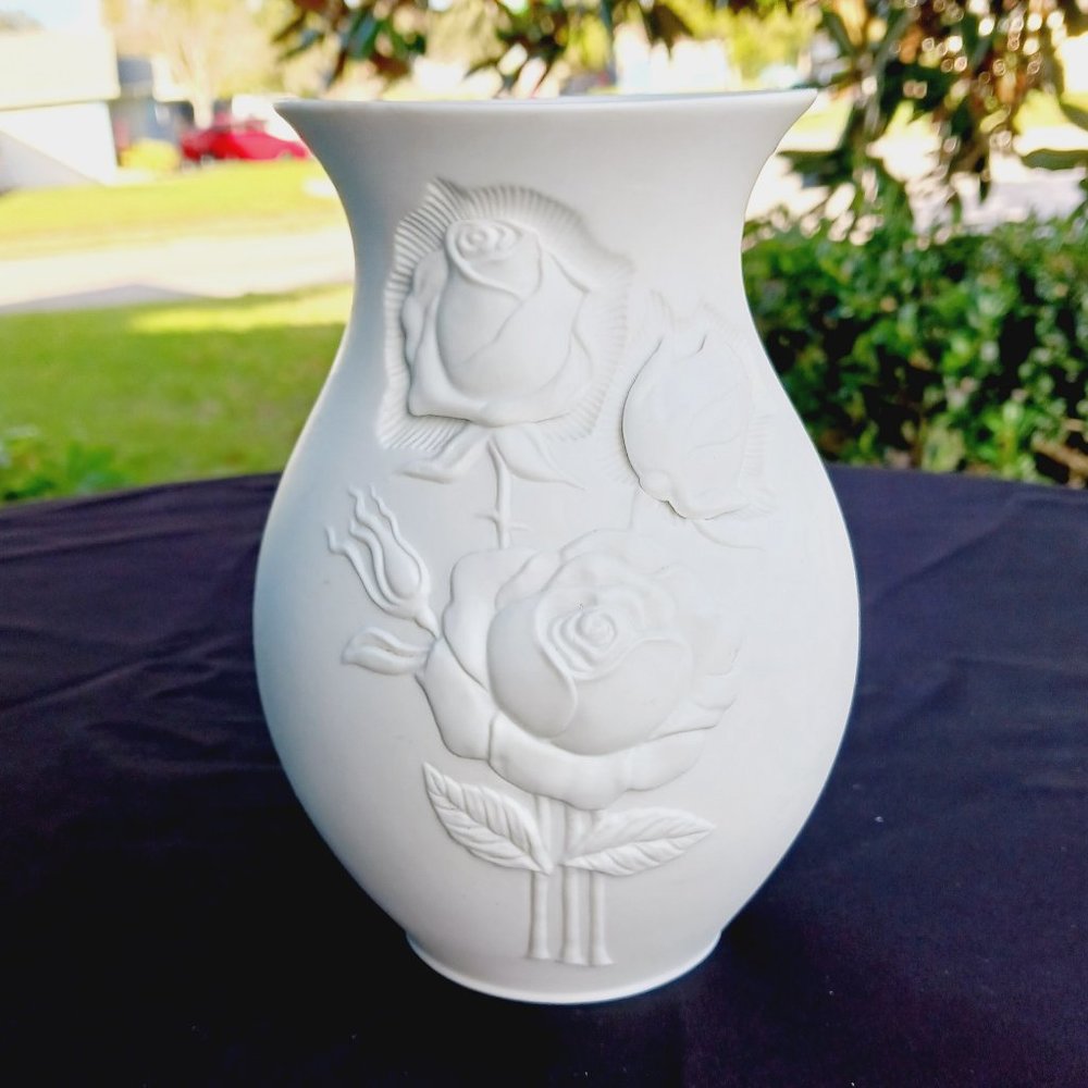 Vintage SIGNED M. Frey Kaiser W Germany White Matte Porcelain Bisque Vase